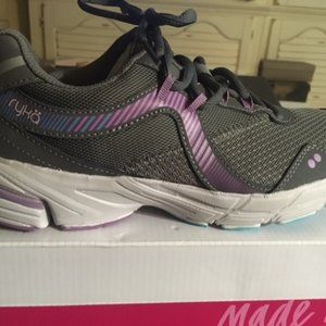 New in Box - Ryka Intrigue 2 Walking Sneakers - Size 8 - Coal Grey